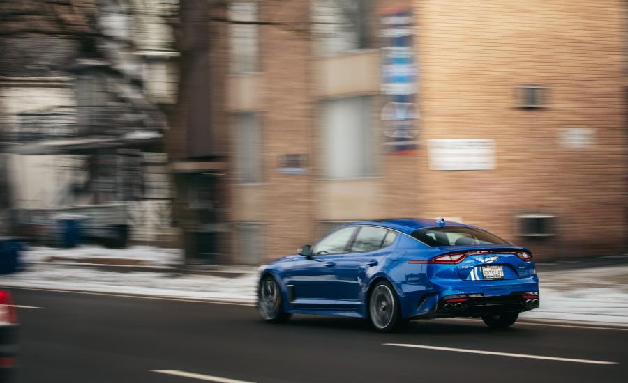  Kia Stinger GT AWD (CK) 2017 года  (NA) (фото 40 из 42)